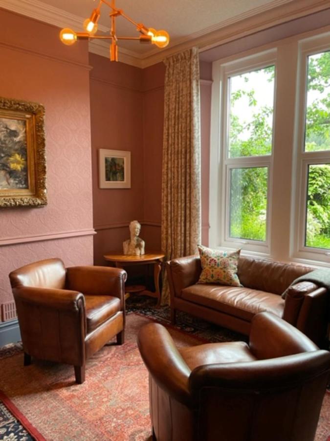 Mary'S Court Guest House - Mairlys ベトウス・ア・コーエド エクステリア 写真